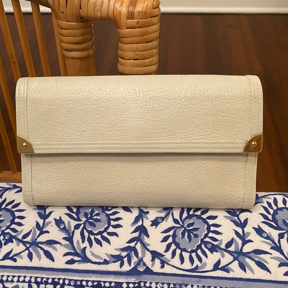 Louis Vuitton Cream leather wallet- 100% auth